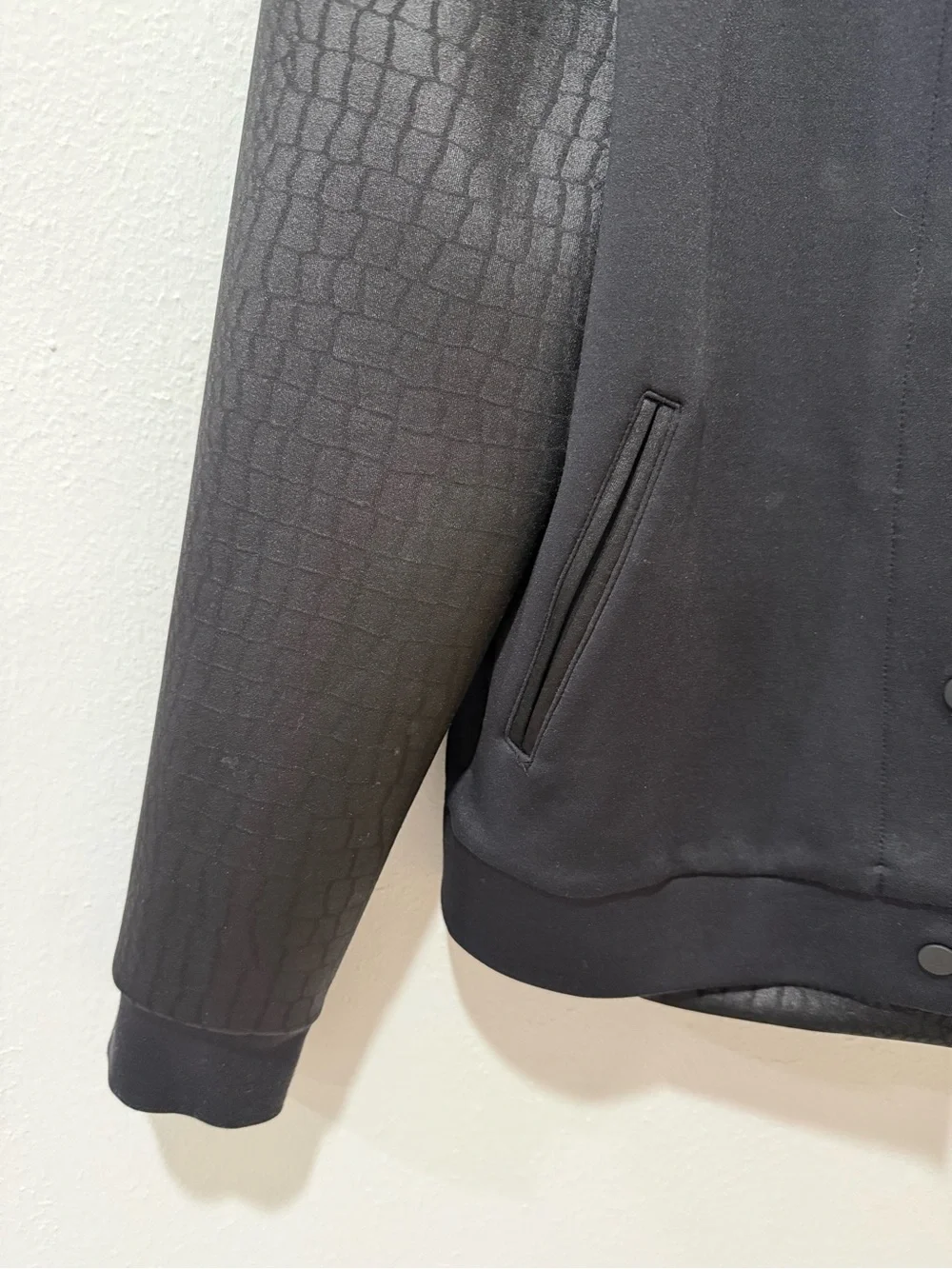 Alala sleek bomber
